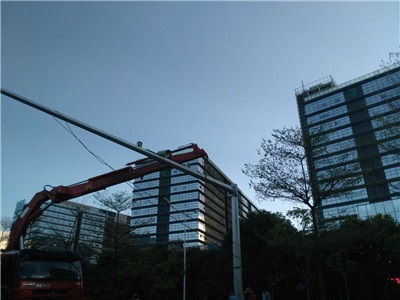 深圳安装道路监控补光灯和监控杆 创建安全社会